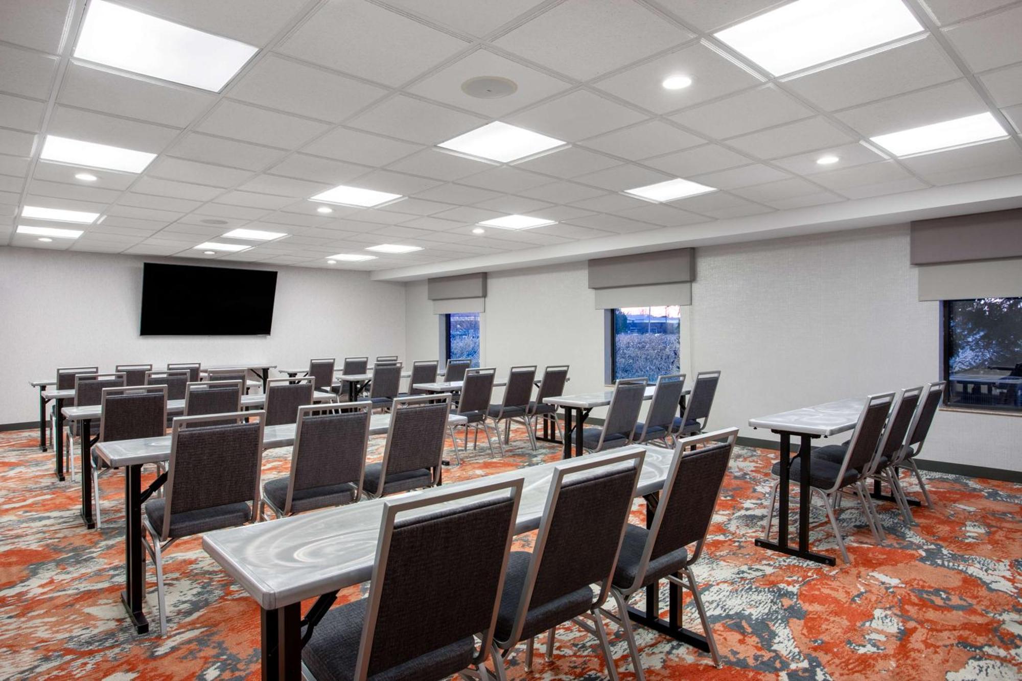 Hampton Inn & Suites Muncie Εξωτερικό φωτογραφία
