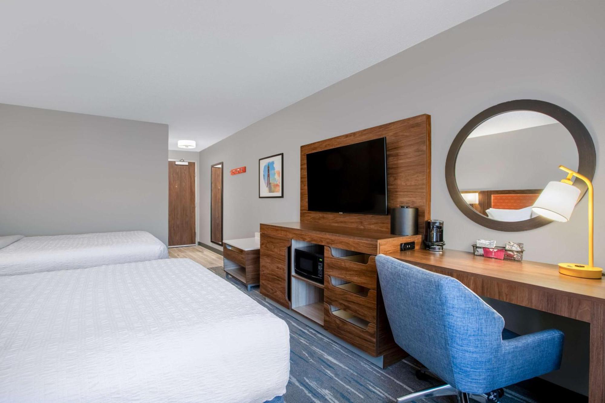 Hampton Inn & Suites Muncie Εξωτερικό φωτογραφία
