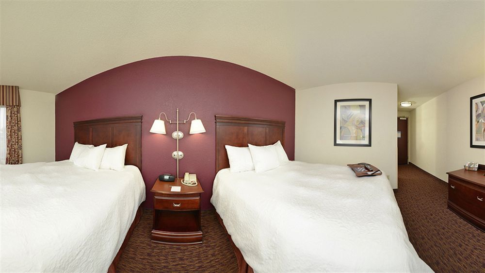 Hampton Inn & Suites Muncie Εξωτερικό φωτογραφία